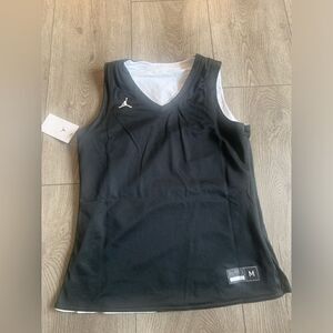 Jordan woman’s basketball tank top reversible use